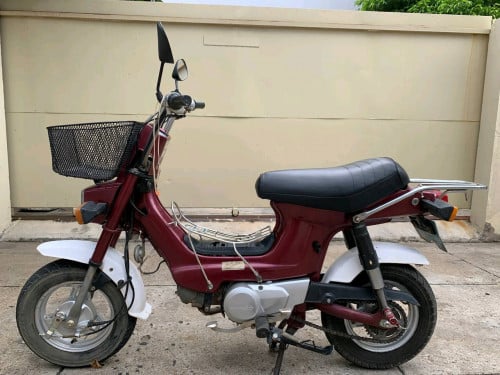 ម៉ូតូ ឆាលីលក់