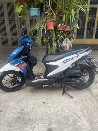 ស្អាត់បងៗបីត022