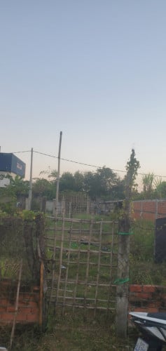 លក់ដីនៅក្បែរផ្លូវកប់ស្រូវសង្កាត់សំរោងក្រោម 10x25