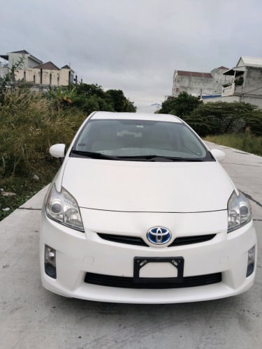 ឡានលក់17800$PRIUS011 option3