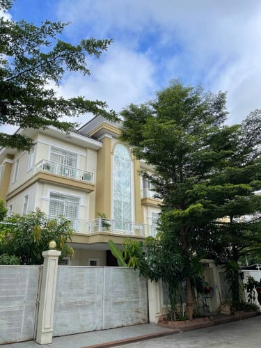 ផ្ទះលក់បន្ទាន់ $189,000 តម្លៃមហាពិសេសស ក្រោមទីផ្សារច្រើន (តម្លៃបូរីលក់ប្រមាណ ២៥ម៉ឺនដុល្លារ)