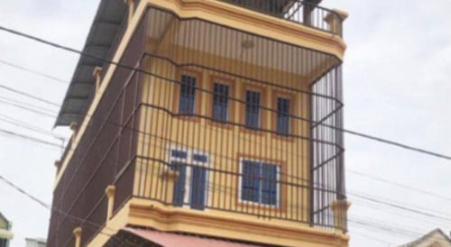 ផ្ទះល្វែងត្រពាំងឈូកជាន់ទី១ជួល 1st floor Flat Rent Behind Street 2004