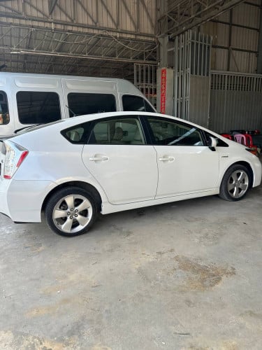 ឡានព្រុស2010 អប់សិន4ដំបូលសឡាតំលៃ 15650$