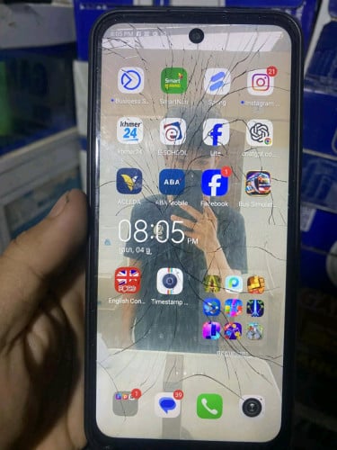 លក់35$ សំណុំប្រេីបានបែកកញ្ចក់