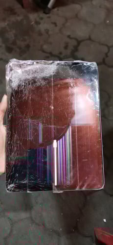 លក់កាប់សាច់ air 4 អត់ដឹងជាប់ icloud រឺអត់ទេ 35$