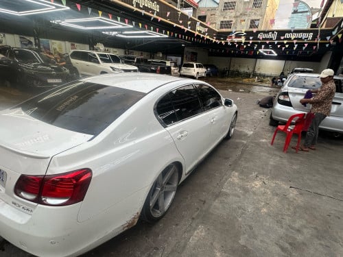 លក់ឡានជិះផ្ទាល់ខ្លូន GS300 បុង1 ហ្វូលពេញ ឡានស្អាតធានាជូនអត់បុកអត់បះ