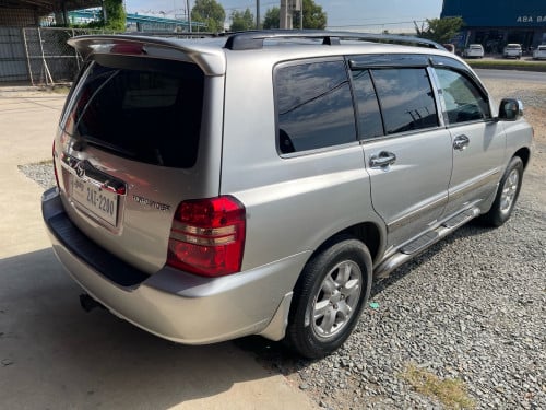 លក់រថយន្ត Highlander 01 ប៉ុង1 ម៉ាសុីនV6 តម្លៃ12500$ ចរចា🥰