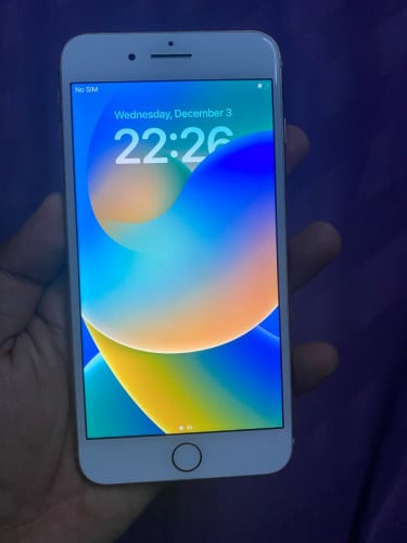 លក់iphone8plus64gសានុំស្រុីនModel LL/Aតិបដូរថ្មរកេីនអំព័រហេីយទៀតបងបងយកទៅប្រេីម៉ងមកមុនបានមុនបងបង