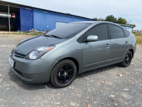 លក់Prius ឆ្នាំ2005