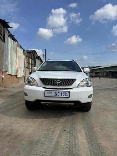 មកដល់ថ្មីៗRX330 Haif full ប៉ុង2 ធានាឡានស្អាតបងប្អូន❤️