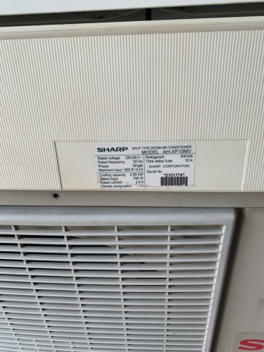 លក់ Sharp inverter 1សេសនៅសំណុំ មិនដែលជួសជុលត្រជាinverterក់ល្អ