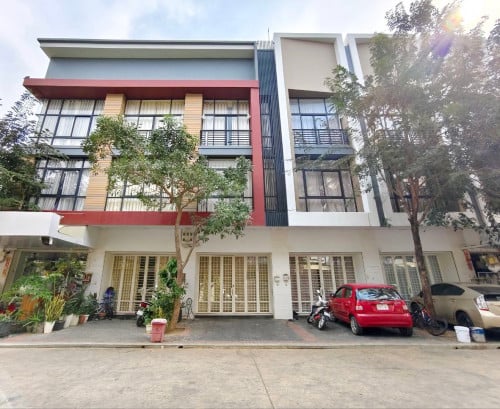 ផ្ទះអាជីវកម្មសម្រាប់ជួល | Shophouse For Rent