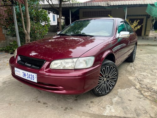 ឆ្លាម​ Toyota Camry 97 ឡានស្អាត