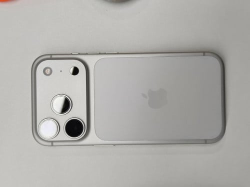 17 pro silver 256g LL/A 99.99%