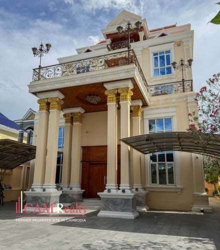8 Bedrooms +2 Meeting Rooms Single Villa For rent At Kuor Srov Area