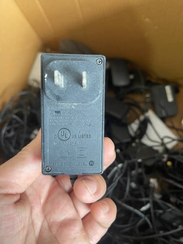 Adapter 12V 1A-2A sale 1= 1.5$