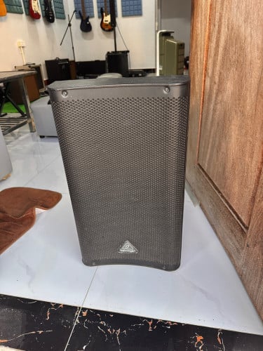 Berhinger 3តឹក តំលៃ 260$