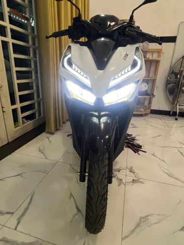 Click021NCXម៉ូតូស្អាតសាណុំហ្សីន ម្ចាស់ដេីមលេខខ្ពស់សោរ2គ្រាប់ មានលក់នៅហាង( សេង សុខឡា 9999)