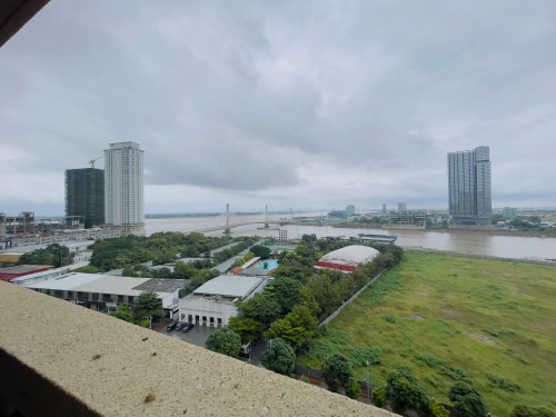 Corner Spacious 2 Bedrooms for Rent in Diamond Island