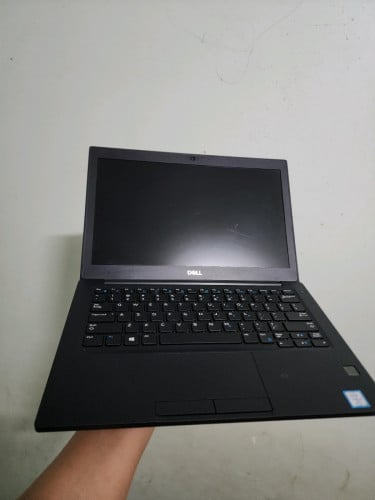 Dell latitude 7290 មានស្គែនដៃ