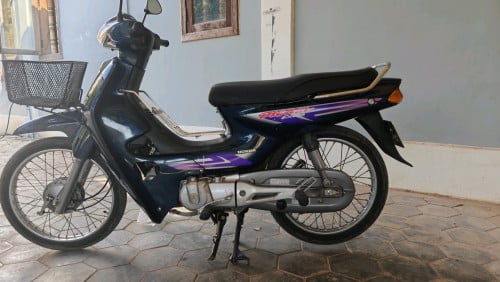 Honda dream2000អត់ដេរ