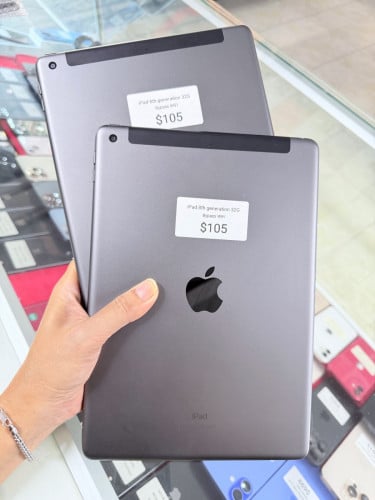 iPad  8th generation 32G Bypass Wi-Fi មួយទឹកអាមេរិក