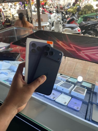 iPhone 17Promax LL 256G