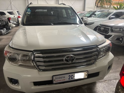 Land Cruiser Arab ម៉ាស៊ូត​ មហាថ្មី​