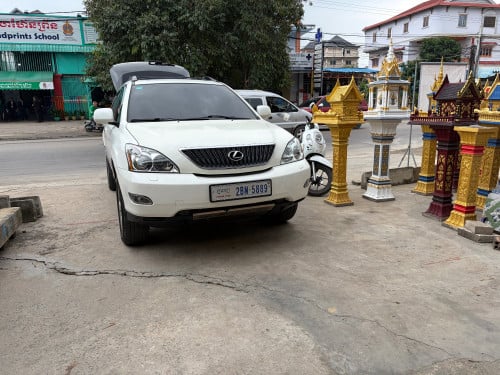 Lexus 2005 ប៉ុង2 ក្នុង សប្រផេះ ថ្មីណាស់16មឺនមាយហ្សីនអាមេរិក