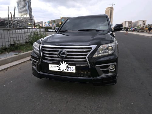 LEXUS LX570 2015 68000$ ពណ៌ខ្មៅ Full option Speechអារ៉ាប់