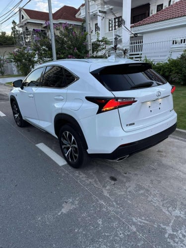 Lexus NX200T 2015