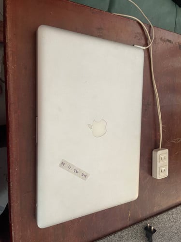 MacBook Pro 15 inch sale 190$