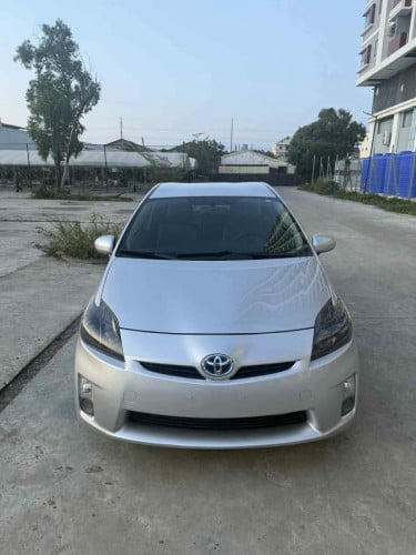 Prius 010 Option 3 ឡានស្អាត
