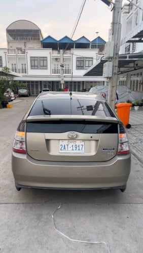 Prius 04 full