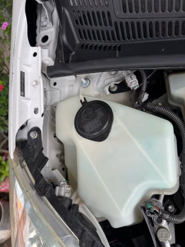 Prius 06 H/Full ស ក្នុងលឿង តំលៃ​$10800ចរចា​