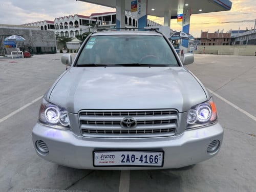 Toyota Highlander 2002 V4 ប៉ុងមួយ លេខតួលើកញ្ចក់មួយជុំ ប្រភេទឡានមូលសានុំស្រីន