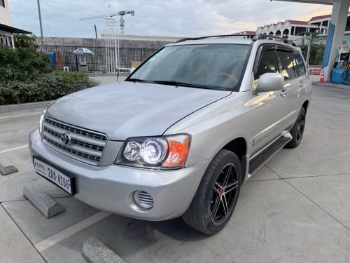 Toyota Highlander 2002 V4 ប៉ុងមួយ លេខតួលើកញ្ចក់មួយជុំ ប្រភេទឡានមូលសានុំស្រីន