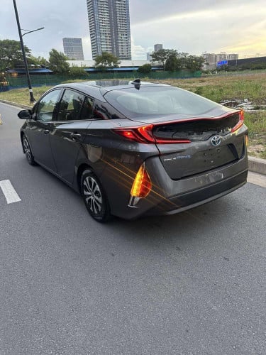 Toyota Prius prime 2017