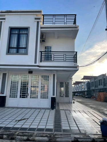 ផ្ទកែង លក់បន្ទាន់ខ្លាំង