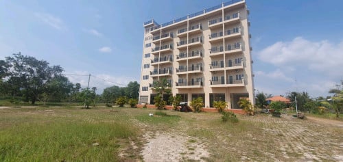 អាគារលក់ក្នុងខេត្តកំពតជិតផែអន្តរជាតិ