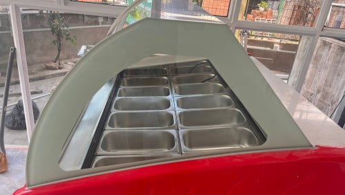 ទូការ៉ែមលក់