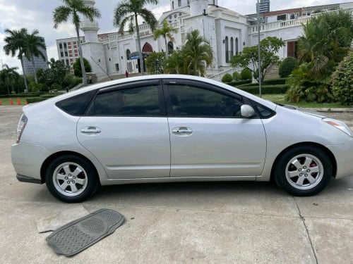 ឡានស្អាតរៀបចំហើយថ្មី