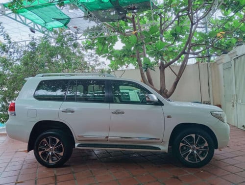 ម្ចាស់ផ្ទាល់ឡានកម្មង់ 015375083 អាចសួរបានបងអូន