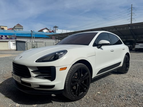 ឡានស្អាតឯកសារគ្រប់គ្រាន់កាត់ឈ្មោះបាន