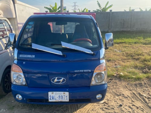 ឡាបលក់ឆ្នាំ05ឡាននៅសា្អតមួយជំុ