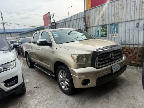 ឡានលក់ឆ្នាំ08ប៉ុង1ហ្គាររួច