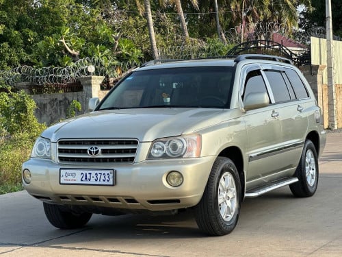 ម្ចាស់ហ៊ានធានា មកមើលខាតជើង ជួនសាហ៊ុយ200$ ហ៊ានស៉ីហ៊ាន Highlander ឆ្នាំ2002  ប៉ុន1  ម្ចាស់ដើមទី1