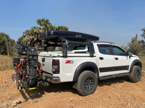 តង់លើតំបូលឡាន ខ្នាត 210*130*101cm