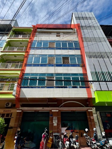 ផ្ទះសម្រាប់លក់ពីល្វេងនៅជិតផ្សារធំថ្មី ទំហំ8cm/27cm មាន40បន្ទប់