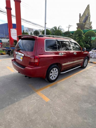 លក់ Highlander(01)V4ប៉ុងមួយ